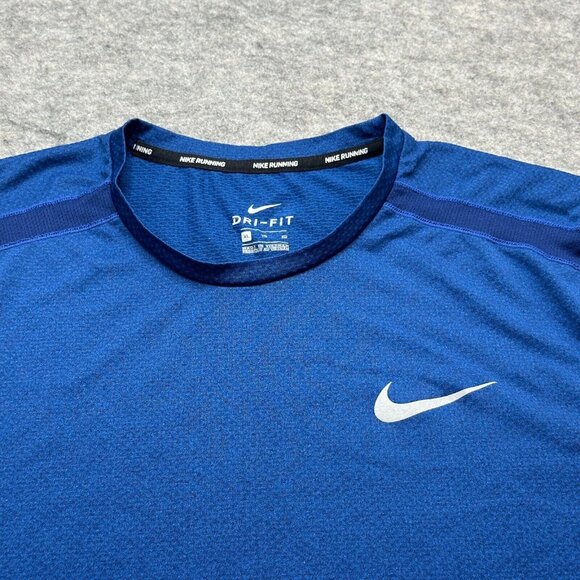 Nike Running T-Shirt Men XL Blue Reflective DRI-FIT Crew Neck Breathable AT3923 - Picture 3 of 15